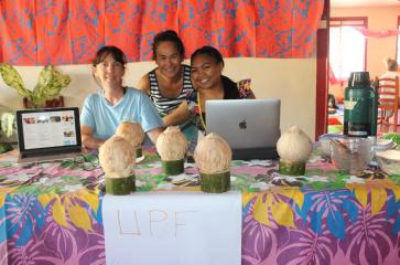 Forum des métiers - stand de l’UPF ©️ Jeannot Rey, commune de Moorea