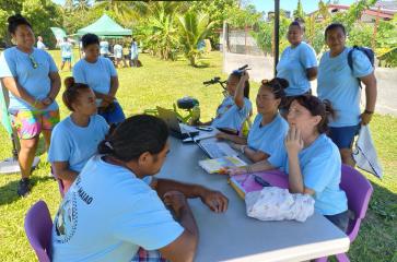 Ateliers dans le cadre de la mission multi-services : échanges avec la population sur le règlement interne l’île ©️ Jeannot Rey, commune de Moorea